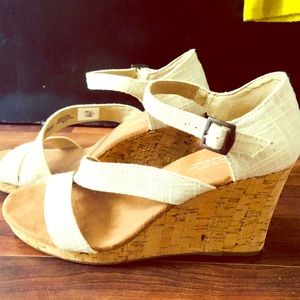 TOMS Wedge Shoes / Heels / Sandals